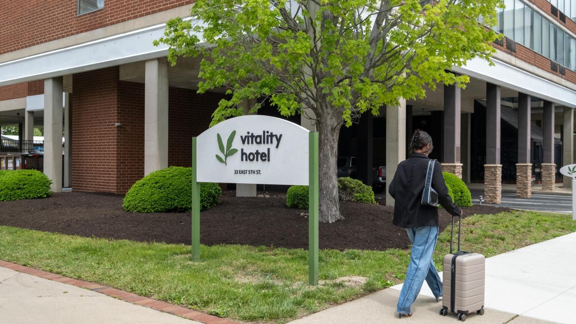 Dayton Vitality Hotel Екстериор снимка